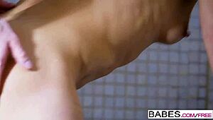 elegant babe linda moretti spies on stud for hidden classy anal thrill