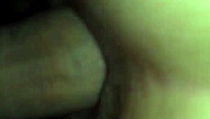 madura argentina muestra su colita grande en webcam caliente