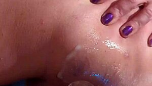 ass gapes open like huge tunnel