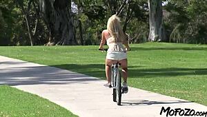 blonde amateur fucked hard doggystyle til explosion