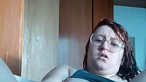 whoa this chick's wrecking her tight ass on video call total leak vibes