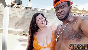 Rome major fucks my curvy pussy outdoors