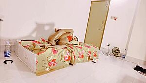 What hidden thrills unfold when catching sistya and her man in raw amateur fucking frenzy?