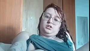 whoa this chick's wrecking her tight ass on video call total leak vibes