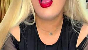 oh man this hot gray-eyed transsexual milks her thick load so good