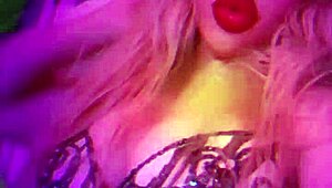 HUGE BLONDE FEET FETISH IN GLASSES MIRROR LIPSTICK FINDOM GOALDIGGER RELEASE