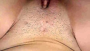 vecina infiel gime sin parar mientras la cojo duro en su pussy y ass... que rico
