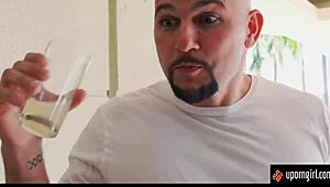 sexy milf shows her her big tits an' pussy waitin' for ya