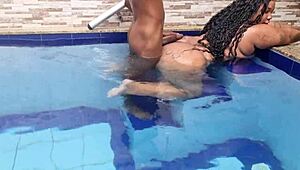 magrinho's big cock barebacks chubby bbw ebony by the pool