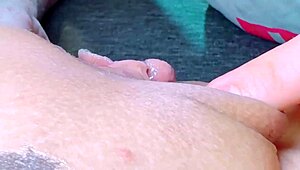 Colombian Prostitute Shakes Huge Ass Riding Lover's Cock in Homemade Frenzy