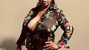 Fingers Deep In Wet Pussy Masturbation Closeup Dripping