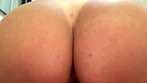 Asiatica cleans cock thoroughly then fills pussy with hot cum