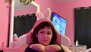 bbw solo fingers wet pussy tugs fat tits pinches huge nipples