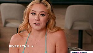 Straight Teen Gf's Shaved Pussy Licked First Time Lesbian