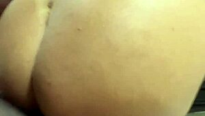 Asiatica cleans cock thoroughly then fills pussy with hot cum