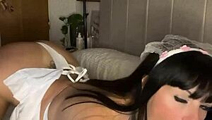 Arrecha Argentina MILF Teases with Oiled Ass and Muscular Curves Part 2