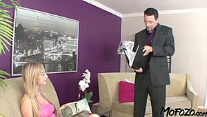 Blissful 18-Year-Old Amateur Gulps Daddy's Thick Cum