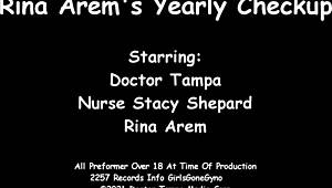 RINA AREMS SPREADS SHAVED PUSSY FOR NURSE LATEX CHECKUP!