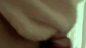 dude my hot friend sucking my cock so good during this steamy massage 😍🍆💦