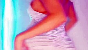 Skinny Babe Dances Seductively Shaking Her Juicy Ass Live On Stream Hot Twerk Tease