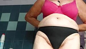 hey oma, ever wonder how that hairy granny beaver gets fucked by a cucumber?