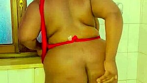 Sundaydogood614 films her shaved pussy closeup in homemade retro style