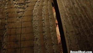 縛ったレズ奴隷がびしょ濡れマンコ指オナでマシオーガズム😈🔥💦