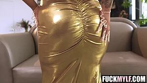 Ogromne cycki i zboczony umysł Payton Preslee oszalały Danny'ego Mountain w tabu orgii