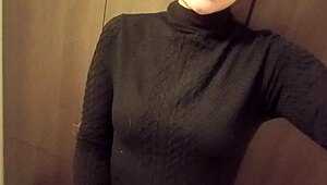 damn this latina secretary in miniskirt fingers her perfect pussy hoping for a huge cock not tiny ones