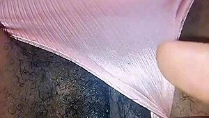 En-Chan Demonstrates Three Fingers Technique Deep Inside! Part 1