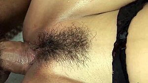 흠뻑 젖은 18+ 아시아 보지 깊게 핥다가 노인 백스탠드 박기 상상해봐