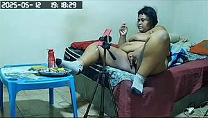 Half Sister Caught on Camera Flashing Ass to Boyfriend