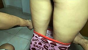 im fuckin my stepsis patty shes got tight pussy n huge ass makin me cum inside