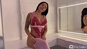 Hey, watch drii cordeiro massage wet pussy and swallow hot facial creampie curvy!