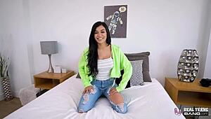 Savannah Sixx Fucks Hard in Car Casting Cowgirl Pickup Ride