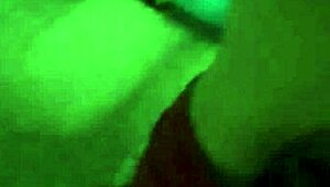 ch�̀ng xu�́ng b�́p l�̣t qu�̀n v�̣ l�̣m ti�́p sex v�̣ v�̛n v�̣i nhau