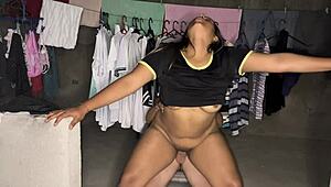 casero sexo con puta madrastra en patio ropa - ella mama y traga todo en español