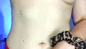 wanna see this gym trainer's belly fetish make you jerk off?