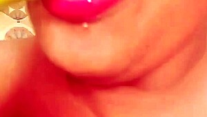 Indian beauty's wet shaved pussy gets face fucked and cum licked