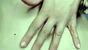 wanna see this gym trainer's belly fetish make you jerk off?