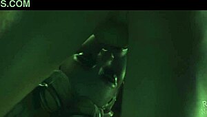 Харли глубоко сосёт хуй пока пальцы долбят мокрую шлюшью пизду