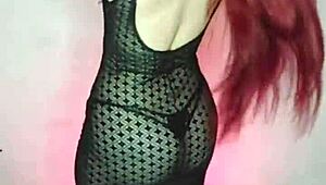 wanna see this gym trainer's belly fetish make you jerk off?