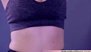 hey gorgeous blonde milf, your gym workout gets hot with that instructor 😏💦