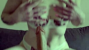 hanysy mature mommy buzzes wet pussy hard