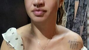 WHOA! HOTWIFE GOES SOLO AT SWINGERS HOUSE LETTING EVERYONE IN - FULL ON RED