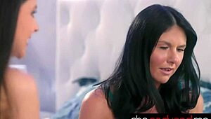 Sheseducedme Stepfamily Squirt Debacle Unleashes Juicy Lesbian Action