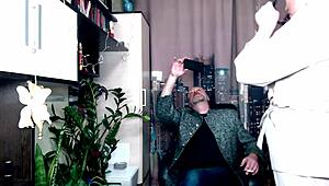 filming my old secretary's pussy stretch test from the camera view ugh so tight!!