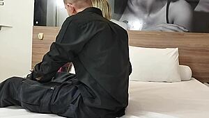 Heart-Pounding Motel Fuck Bursts into Wet Orgasm Cam 2