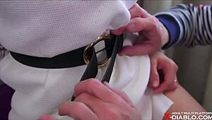 Oh god, this married woman's forgotten pleasure makes her expose such lewd faces again...