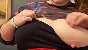 omg i'm such a horny bbw secretary flashing my fat tits and panties